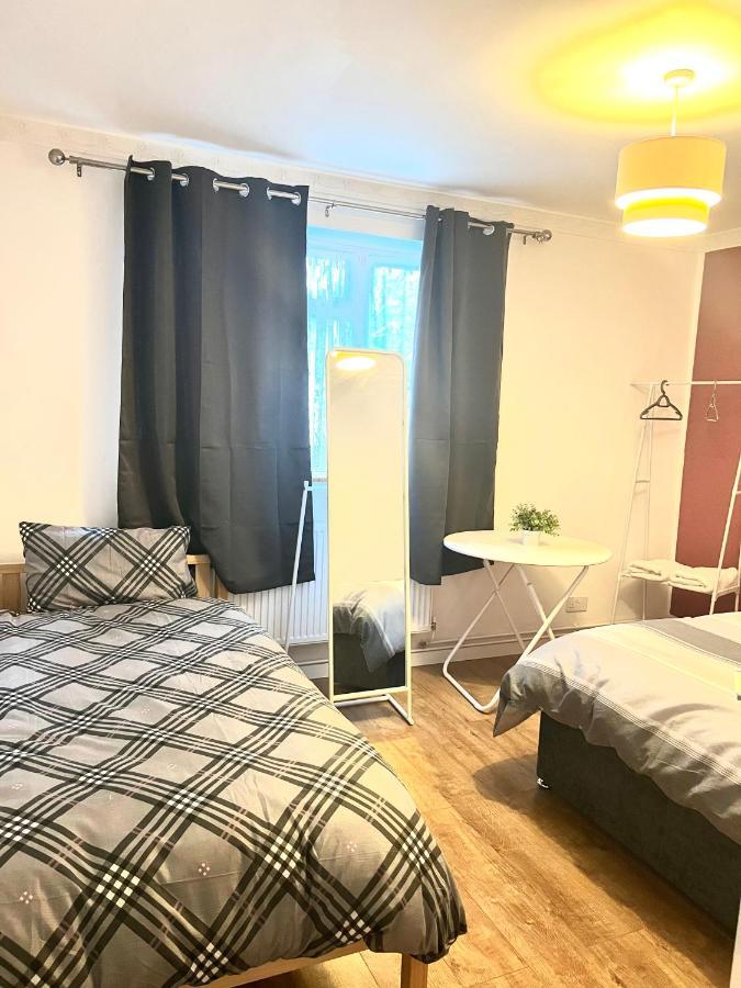 Large Room With Two Bed In Central London Eksteriør billede
