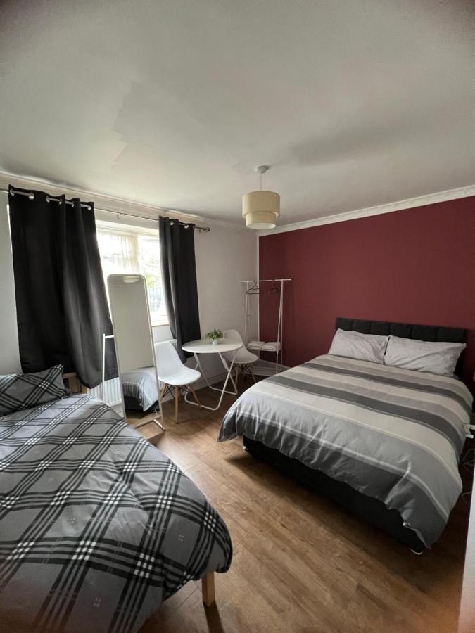 Large Room With Two Bed In Central London Eksteriør billede