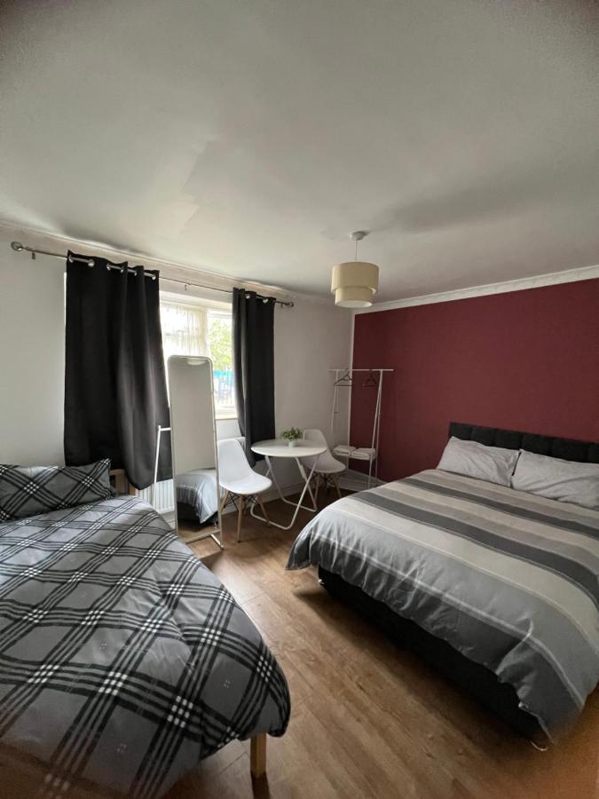 Large Room With Two Bed In Central London Eksteriør billede