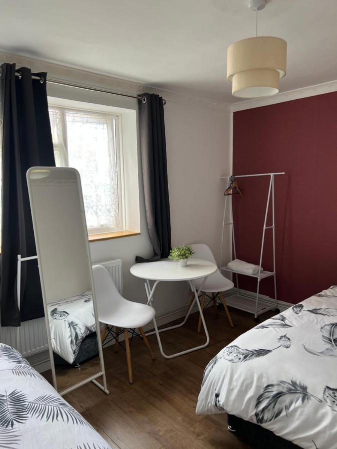 Large Room With Two Bed In Central London Eksteriør billede